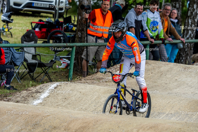 BayBMX2026-06109 | Fotogalerie von Thomas Dettweiler mit Eventbildern und lizenzfreien Fotos. Perfekt als Wandbild, für Büro, Website oder private Nutzung. - Realisiert mit Pictrs.com