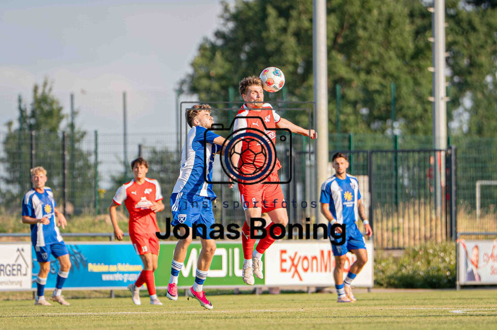 Fußball I Herren I Saison 2026-2027 I Testspiel I VfL Oythe - BSV Kickers Emden I 01080 | jns.sportfotos - Realisiert mit Pictrs.com