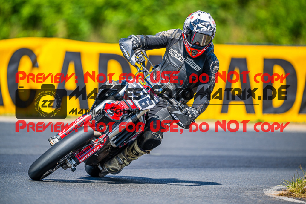 MaZZes_FotoMatrix_220528_2040 | Fotograf Mathias Schmid
Sportfotograf,
Eventfotograf,
Hochzeitsfotograf,
Portraitfotograf