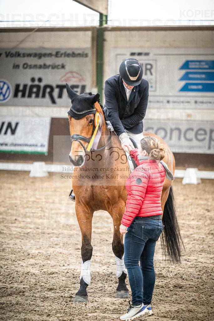DOS_0011 | Entdecke hochwertige Reitturnierfotos von Foto Oger. Professionell, emotional und authentisch – jetzt Lieblingsmomente im Shop bestellen.Deutschlandweite Turnierfotografie. - Realisiert mit Pictrs.com
