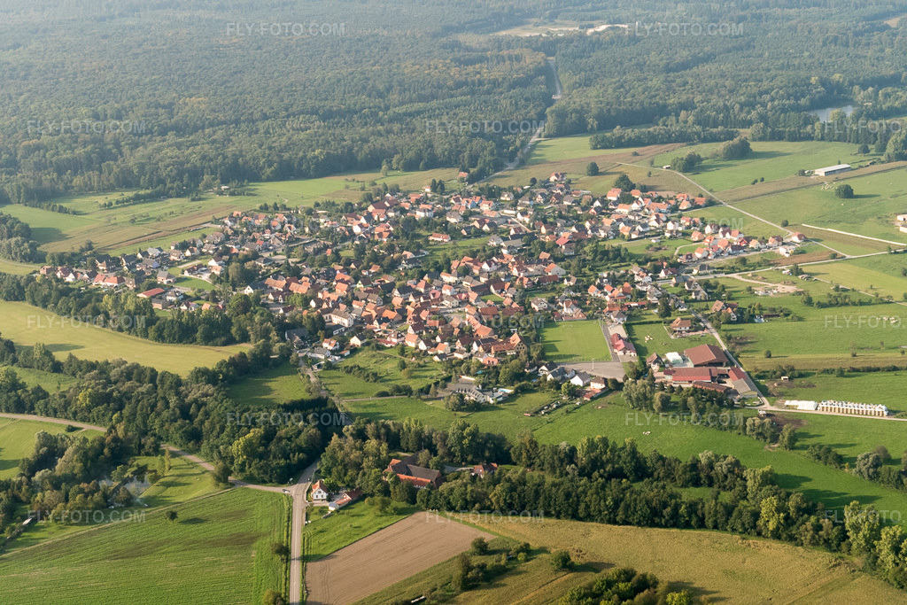 Aerial view: Agricultural fields and arable land in Forstfeld in the state Bas-Rhin, France.Photo: P1000916.jpg taken on 09/15/2014 by Werner Riehm/FLY-FOTO.comResolution of the original: 5472 x 3648 px