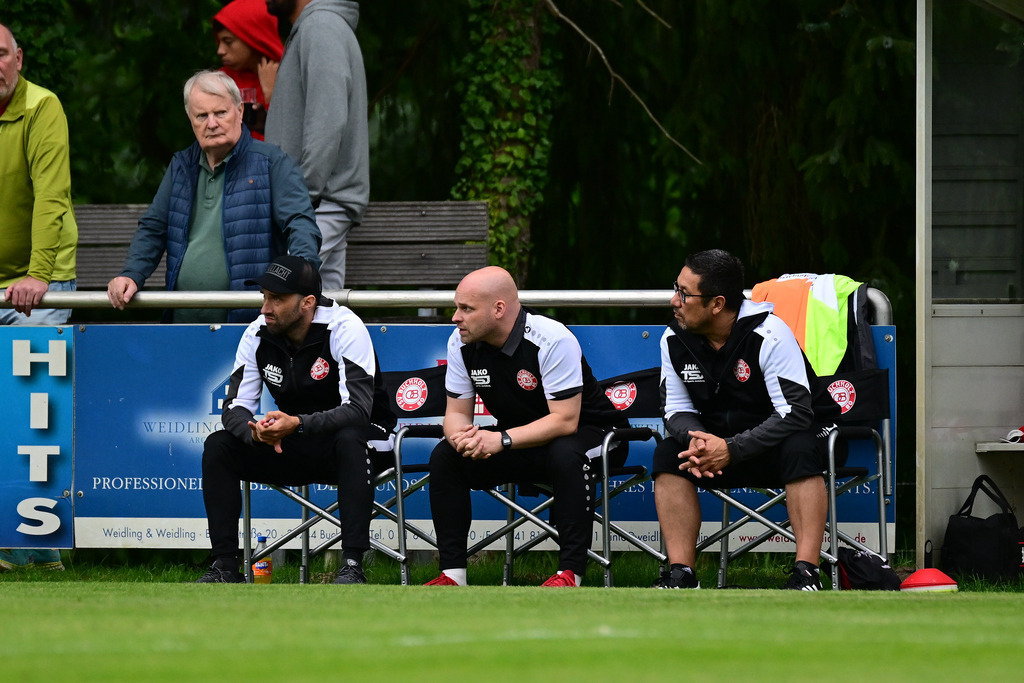 Fußball I Herren I Saison 2025-2026 I Oberliga I 3. Spieltag I TSV Buchholz 08 - SC Victoria Hamburg | Der Sportfotograf. - Realisiert mit Pictrs.com