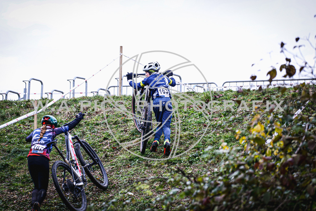 ..... | AUSTRIA, 24.11.24, 3.Radquerfeldein GP um das Sportzentrum Gunskirchen Image shows: Photo: Wapics / Andreas Willdoner