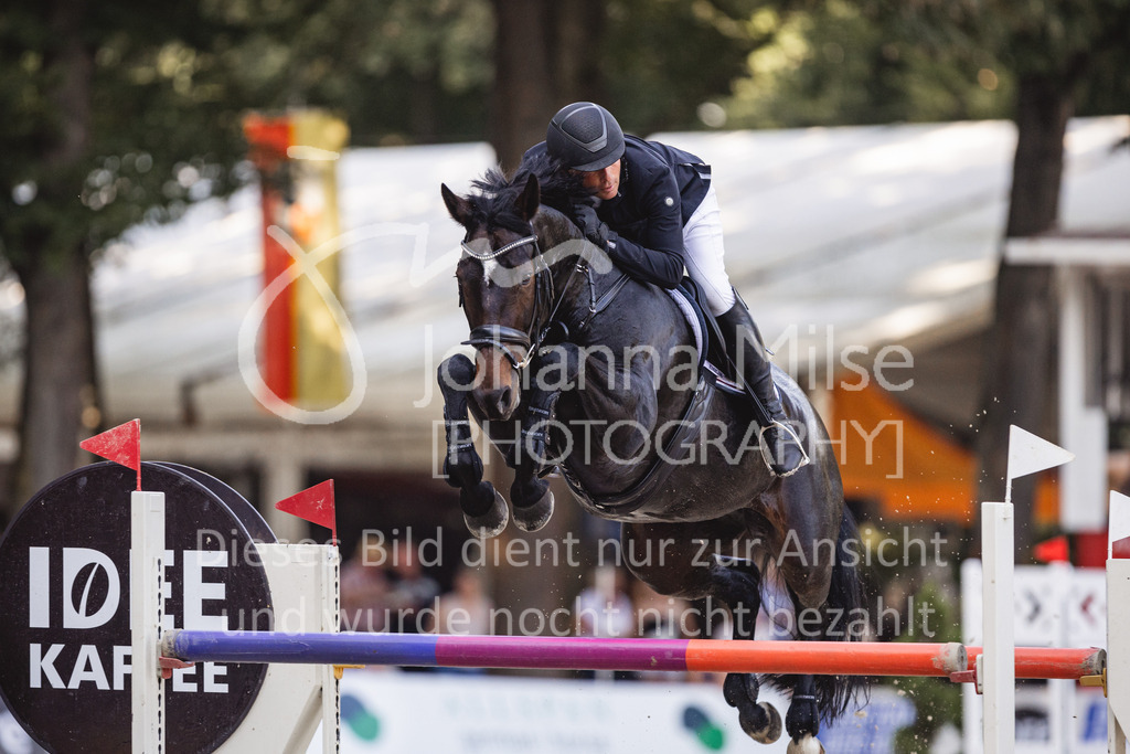 230910_OWLCh_Sparkasse-804 | Deine schönsten Turniermomente als professionelle Fotos! Entdecke hochwertige Pferdesport-Fotografie im Online-Shop. Jetzt Fotos finden & bestellen!