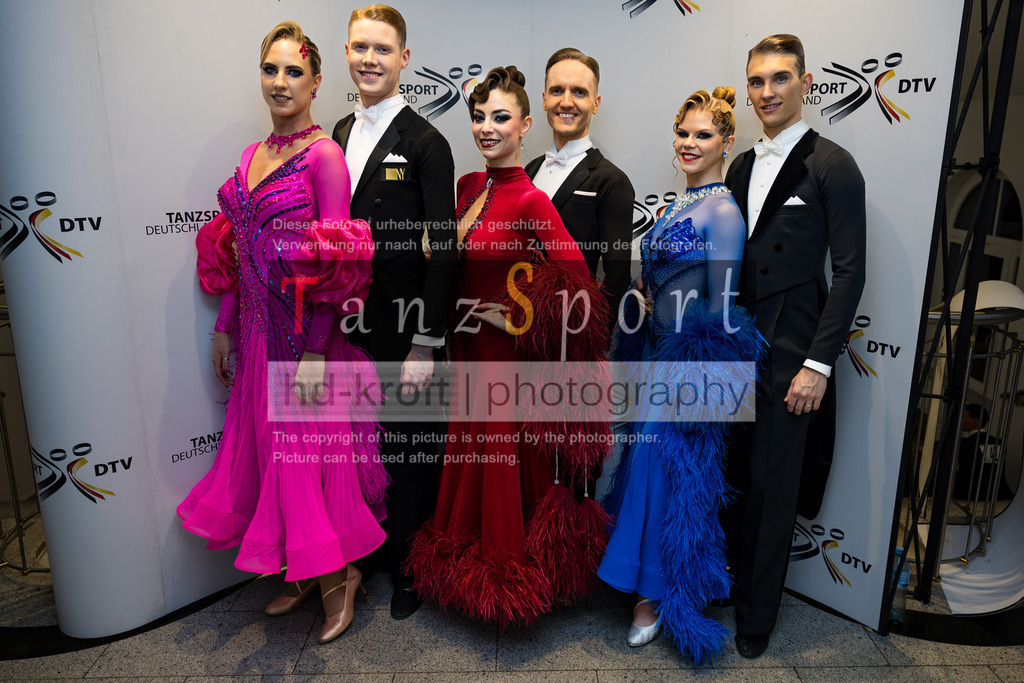 20251129_DM-HGS-S-Std_09936 | Tanzsportbilder, Standardtanz, Lateintanz, WDSF, DTV, LTVB, dancecomp, goc, hessen tanzt, blaues band der spree, walzer, tango, wiener walzer, slowfox, quickstepp, samba, rumba, cha-cha-cha, paso doble. jive, hd-kroft photography, turniertanzsport