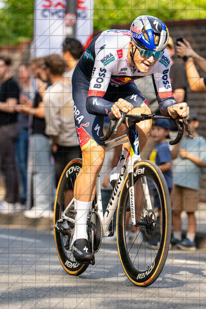 DeutschlandTour 2025 | Prolog  | PAJUR Romet (Red Bull-Bora-Hansgrohe) //  20.08.25: DeutschlandTour 2025 | Prolog  / Essen / Deutschland  //   CREDIT:www.bullenfotos.de, Martin König, Hörner Weg 40, D-49078 Osnabrück, +4917663732967 // Nutzung und Weitergabe nur zu den vereinbarten Zwecken. Presseanfragen an Ersteller. Alle Rechte beim Ersteller. Honorierung nach MFM. - Realisiert mit Pictrs.com
