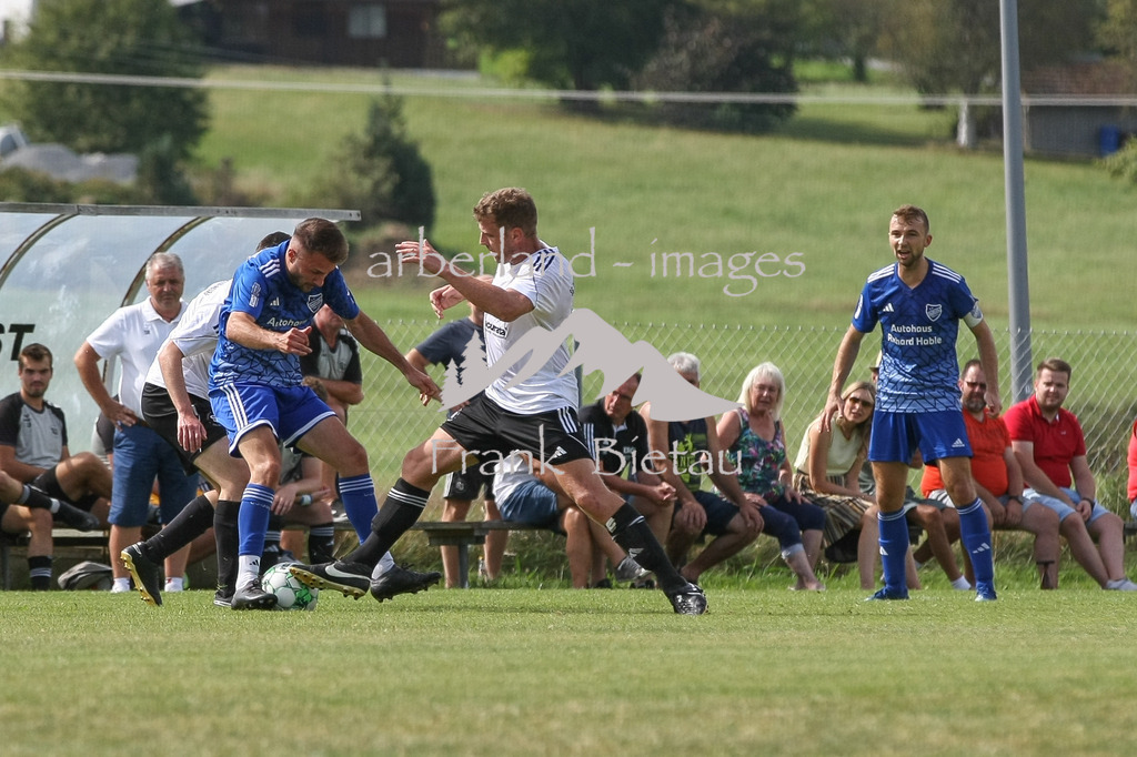 993T5871 | Medien- Sport- Entertainmentfotos