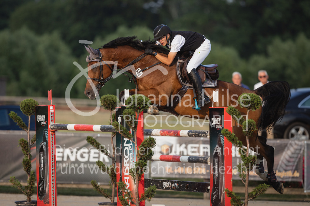 230624_PfSpTa_GroßerPreis-298 | Deine schönsten Turniermomente als professionelle Fotos! Entdecke hochwertige Pferdesport-Fotografie im Online-Shop. Jetzt Fotos finden & bestellen!