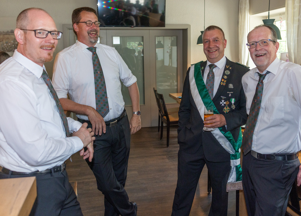 top-top.de-250628-001 | Foto, Video, Fotografie, Videografie, Fotobox, DJ, Discjockey, Musik, Musikbox, Veranstaltung, Photobooth, Amazon, Ebay, Buchtipp, Bestseller, Autor, Verlag, Buch, Wesel, Hamminkeln, NRW, Dinslaken, Rees, Drohne, Hochzeit, Party, Fotobox, Wesel, Fotograf