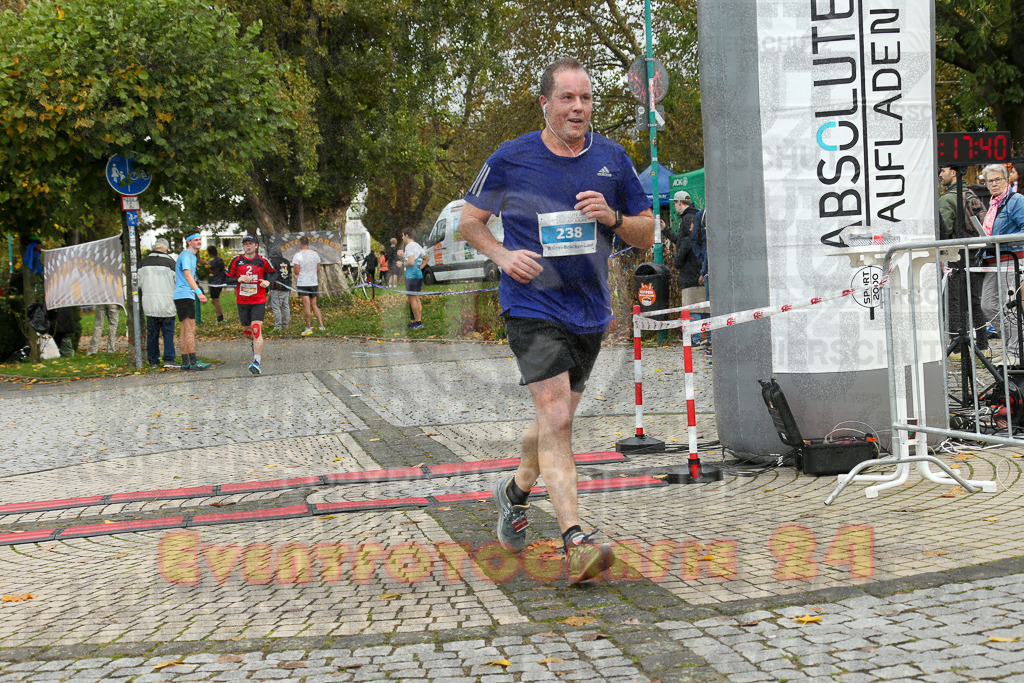 241020_1017_EX1_8582 | Sportfotografie im Rhein-Sieg Kreis, Köln, Bonn, NRW, Rheinland Pfalz, Hessen, etc. Unser Tätigkeitsfeld umfasst den Laufsport vom Volkslauf über den Marathon, Duathlon, Triathon bis zum Ultralauf wie Kölnpfad Ultra oder Schindertrail.