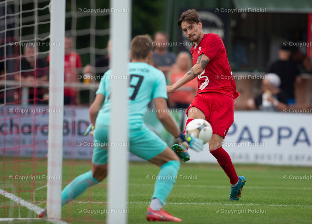 A_LUI_120822_24 | SPORT,FUSSBALL,LT1 OOE LIGA ASKOE OEDT-UNION PROCON DIETACH 12.08.2022 IM BILD:  ELVIR HUSKIC (OEDT) UND (DIETACH) FOTO:FOTOLUI