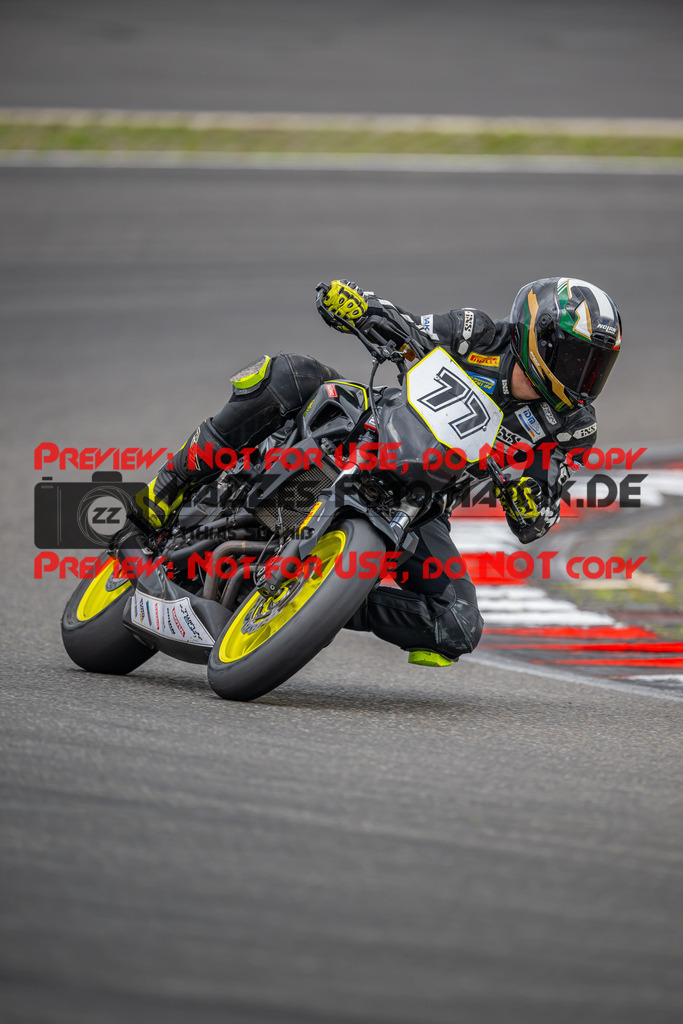 MaZZes-Fotomatrix-20260904-634442 | TWIN