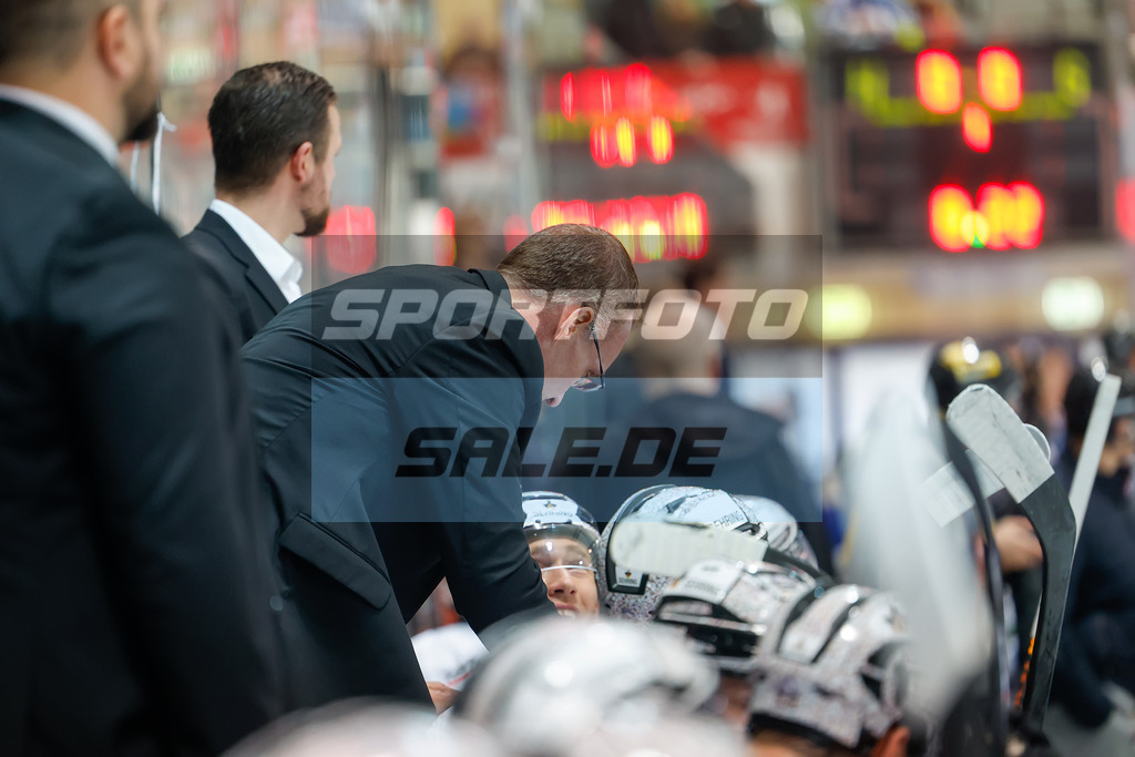 Iserlohn Roosters - Loewen Frankfurt | 
DEL: Iserlohn Roosters - Loewen Frankfurt - Realisiert mit Pictrs.com