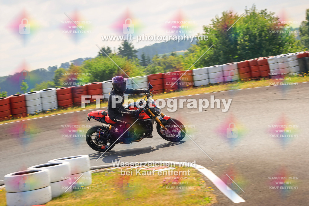 _DSK2397 | Hier findet Ihr Bilder von Touristenfahrten auf der Nürburgring Nordschleife oder von anderen Veranstaltungen die ich besucht habe. Viel Spass beim Durch Schauen 