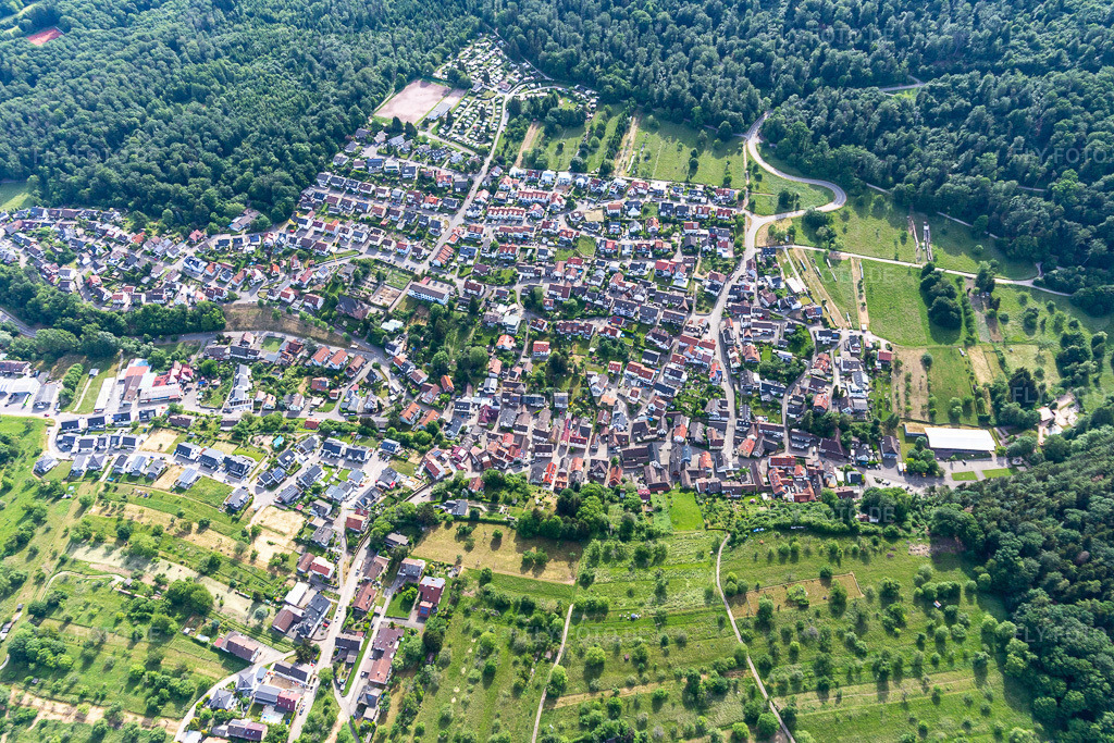 Luftbild: Waldprechtsweier im Ortsteil Waldprechtsweier in Malsch im Bundesland Baden-Württemberg in Deutschland. Foto: IMG_131669.jpg vom 22.05.2022 durch Werner Riehm/FLY-FOTO.deMalsch