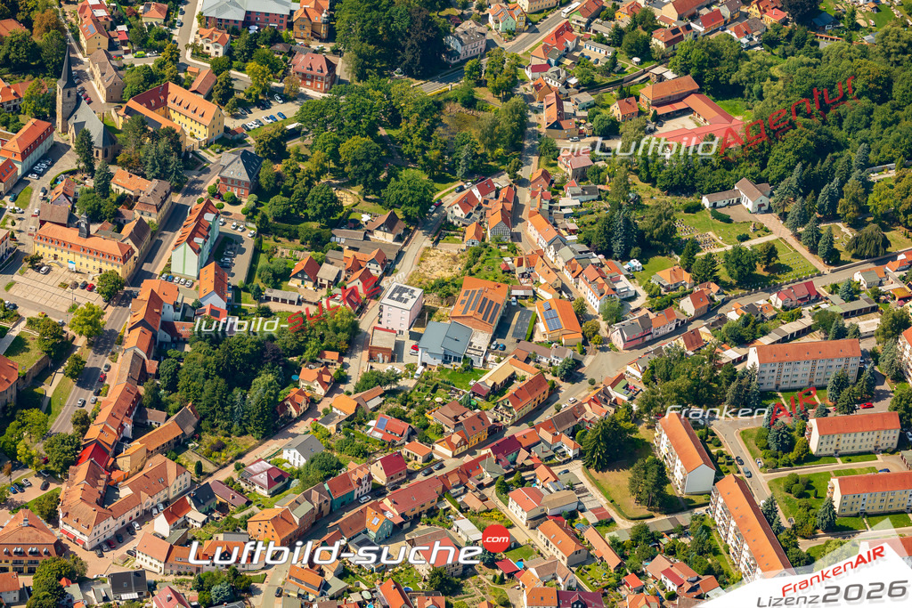 Neue Luftbildaufnahme der Stadt Blankenhain - Das Luftbild wurde 2025 vom UL-Flugzeug heraus erstellt ( keine Drohnenaufnahme ) - Hochauflösende Luftaufnahme - für Wandbilder und großformatige Ausdrucke geeignet. Das besondere Geschenk!Hier alle&nbsp;Infos zur Lizenzierung der LuftaufnahmeWir fliegen auch dieses Jahr wieder in Ihre Region um Luftbilder zu erstellen.- Luftbild anfragen