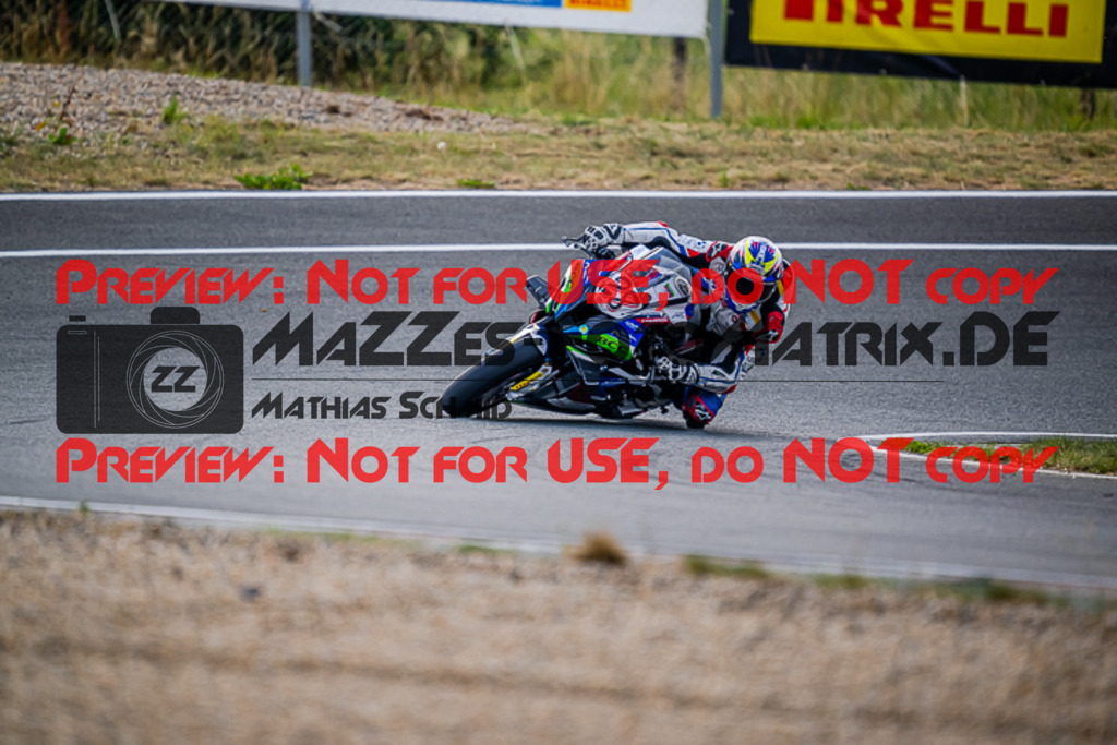 MaZZes_FotoMatrix_220722_8241 | IDM1000