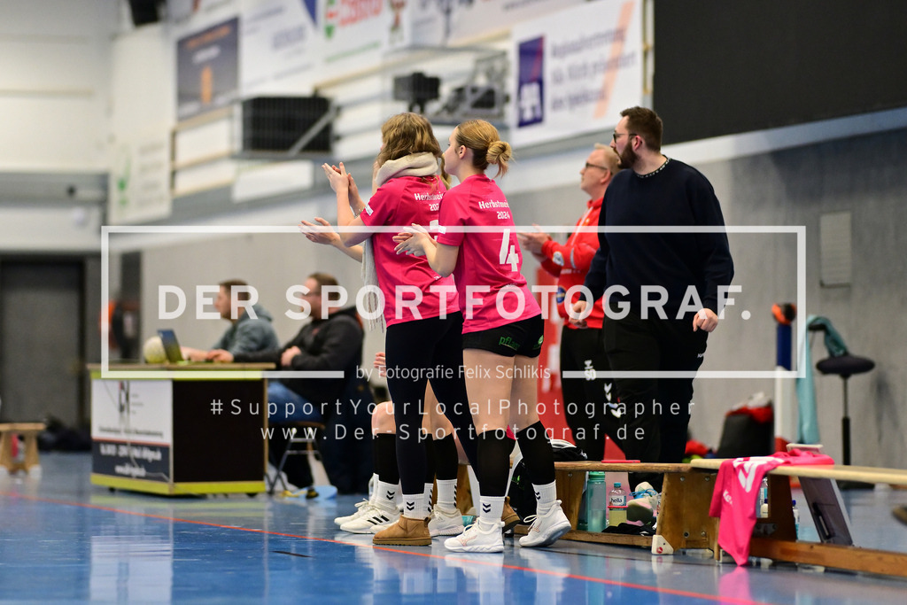 Handball I Juniorinnen I Saison 2024-2025 I Hamburg-Pokal I TSV Ellerbek - Rellinger TV I 080003 | Der Sportfotograf. - Realisiert mit Pictrs.com