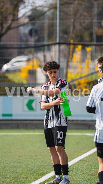 juv_lut_fmachado-0013 | Images from the Juniors B match between Juventus Academy and FC Lutry, played on 18 March 2026 in Lutry, Switzerland, featuring players, coaching staff and match action throughout the game.