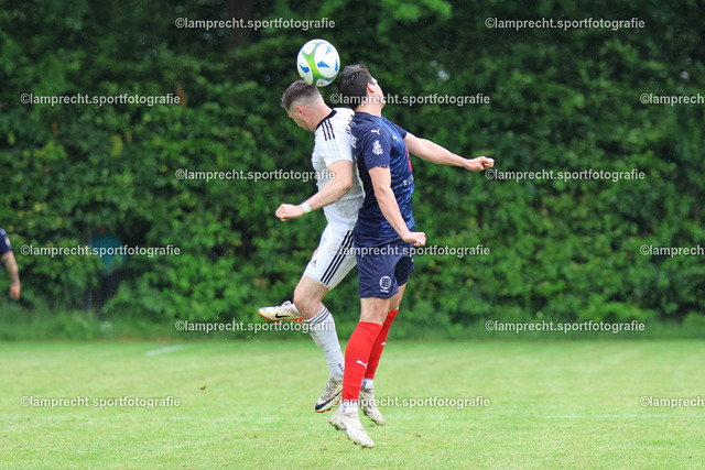 Fußball I Herren I Saison 2024-2025 I Aufstiegsspiele zur KL III I 1. Spieltag I SV Rickling - TSV Russee I 07.06.2025.169 | v.l. Tim Simon (9, SV Rickling), Dennis Begunk (18, TSV Russee) - Realisiert mit Pictrs.com
