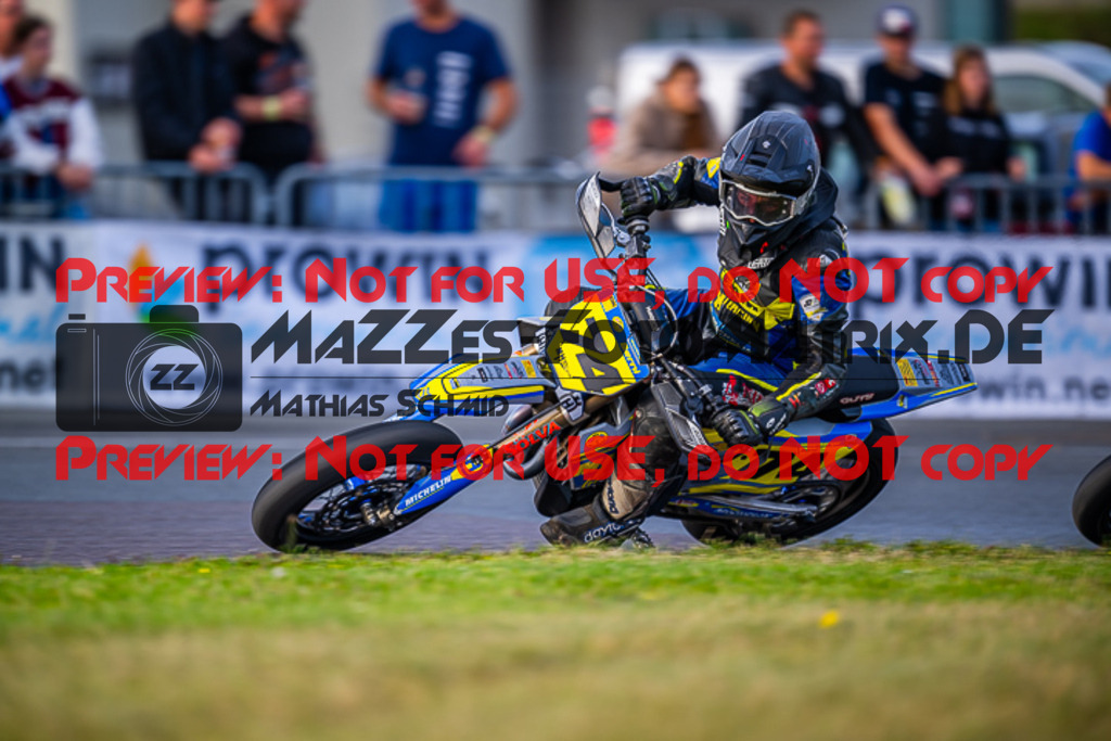 MaZZes_FotoMatrix_231001_7718 | S1