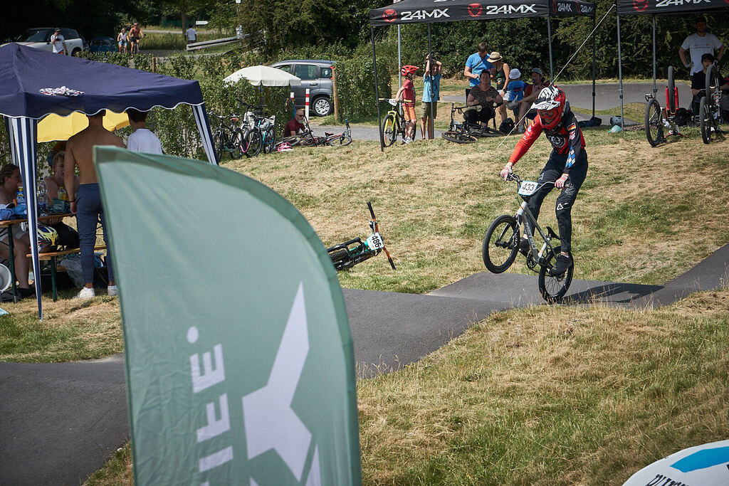 202506251-04 PM25 1@sebastiankopp | German Pumptrack Series - Realisiert mit Pictrs.com