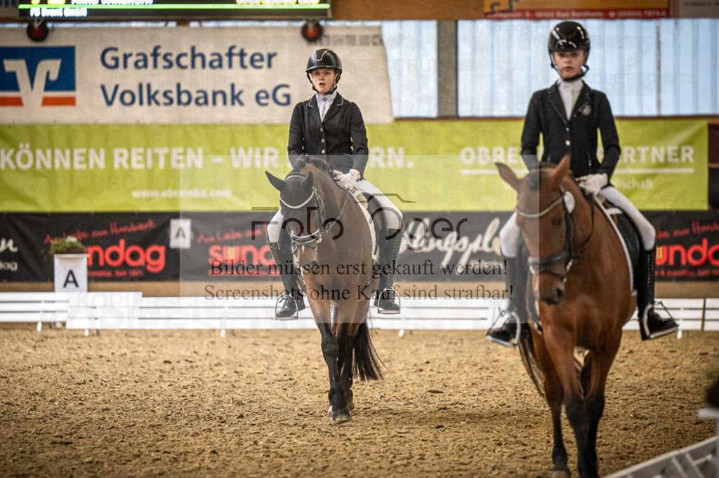 DOS_4373 | Entdecke hochwertige Reitturnierfotos von Foto Oger. Professionell, emotional und authentisch – jetzt Lieblingsmomente im Shop bestellen.Deutschlandweite Turnierfotografie. - Realisiert mit Pictrs.com