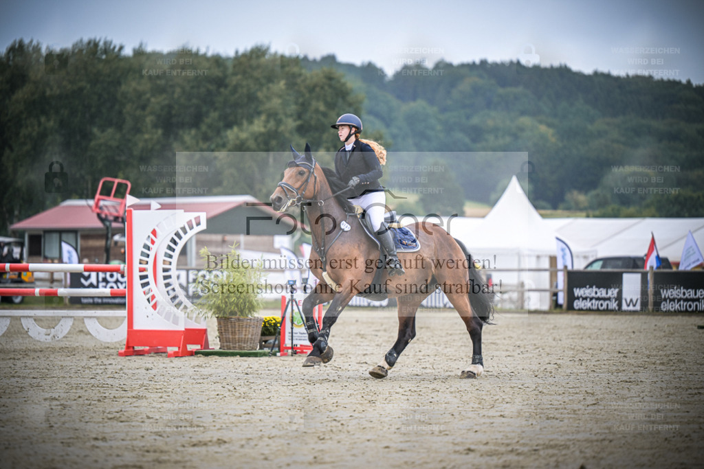 DOS_0679 | Entdecke hochwertige Reitturnierfotos von Foto Oger. Professionell, emotional und authentisch – jetzt Lieblingsmomente im Shop bestellen. - Realisiert mit Pictrs.com