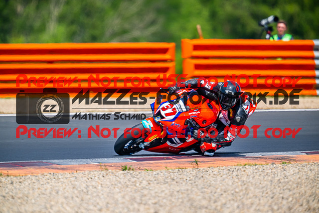 MaZZes_FotoMatrix_220626_1029 | IDM1000