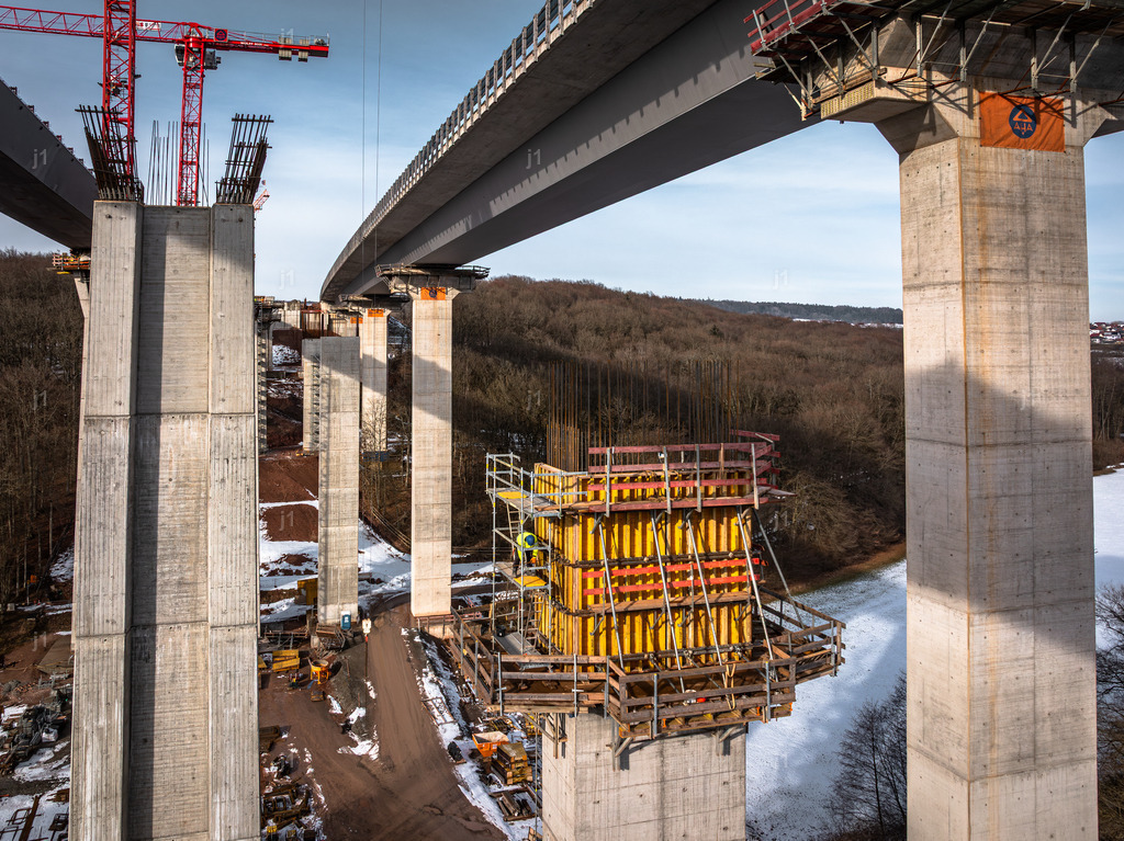 2026-02-04_Oberthulba_125 | Luftbild, Drohne, Multicopter, Bayern, Luftbilder, Luftbildshop, Jan R. Schäfer, aerialphotography, Abzüge, Luftaufnahmen, J1-Luftbild, J1-Fotografie und Luftbildservice, Würzburg, fineart, Abzüge, Drucke, Glasdruck - Realisiert mit Pictrs.com