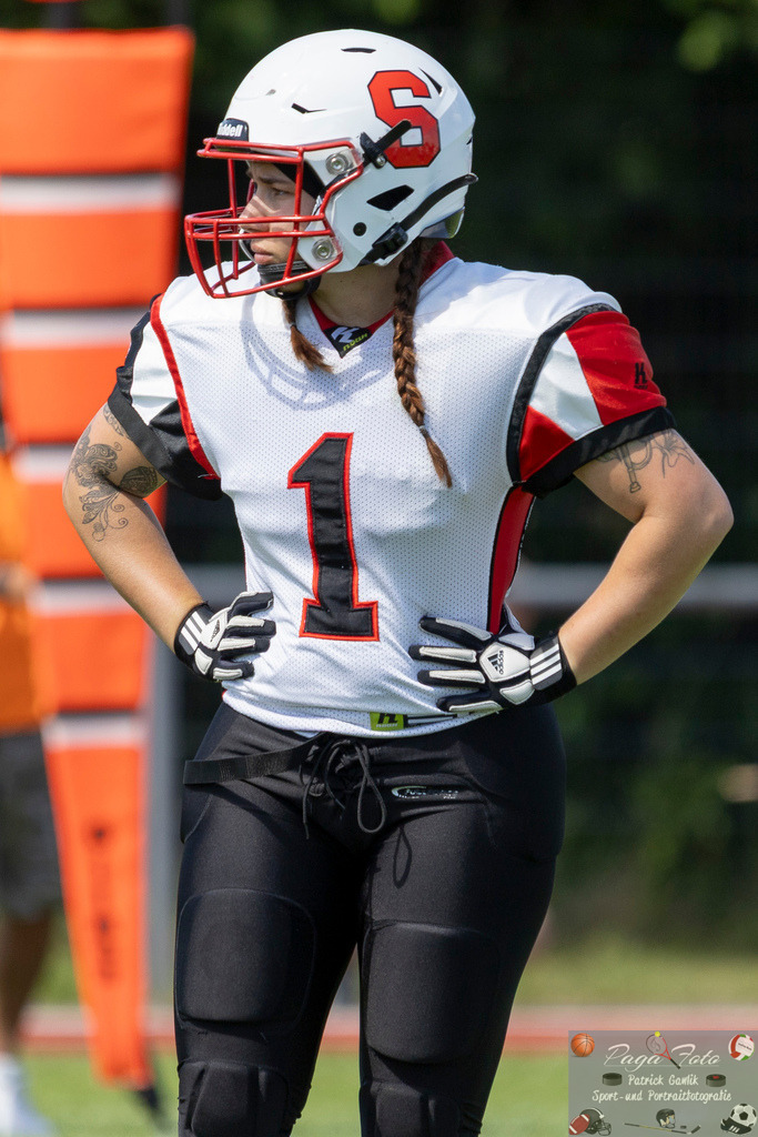GFLW 1: German Football League Women 1: Rodgau Pioneers Ladies - Stuttgart Scorpions Sisters, 07.06.2026 | Celina Elise Port (Stuttgart Scorpions Sisters #1), Freisteller, Portrait / Porträt, Rodgau Pioneers Ladies - Stuttgart Scorpions Sisters, Rodgau, Maingau-Energie-Stadion "Am Weichsee", 7.6.2026 - Realisiert mit Pictrs.com