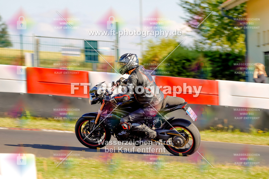 _MOT8865 | Hier findet Ihr Bilder von Touristenfahrten auf der Nürburgring Nordschleife oder von anderen Veranstaltungen die ich besucht habe. Viel Spass beim Durch Schauen 