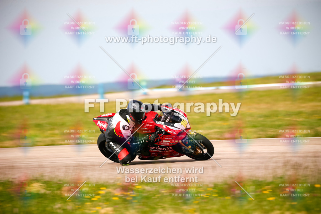 _MOT1057 | Hier findet Ihr Bilder von Touristenfahrten auf der Nürburgring Nordschleife oder von anderen Veranstaltungen die ich besucht habe. Viel Spass beim Durch Schauen 