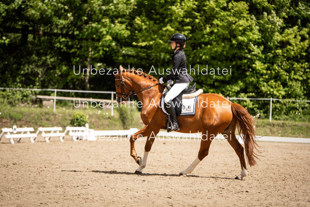 Bad_Meinberg_04062 | saradresslerfotografie - Realisiert mit Pictrs.com