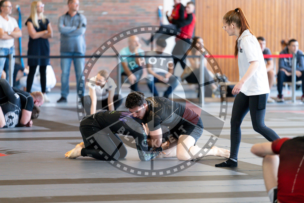 20240608PBB02398 | Fighters compete during the ILLCS VII summer edition luta livre competition in Hannover, Germany, on June 8, 2024.
