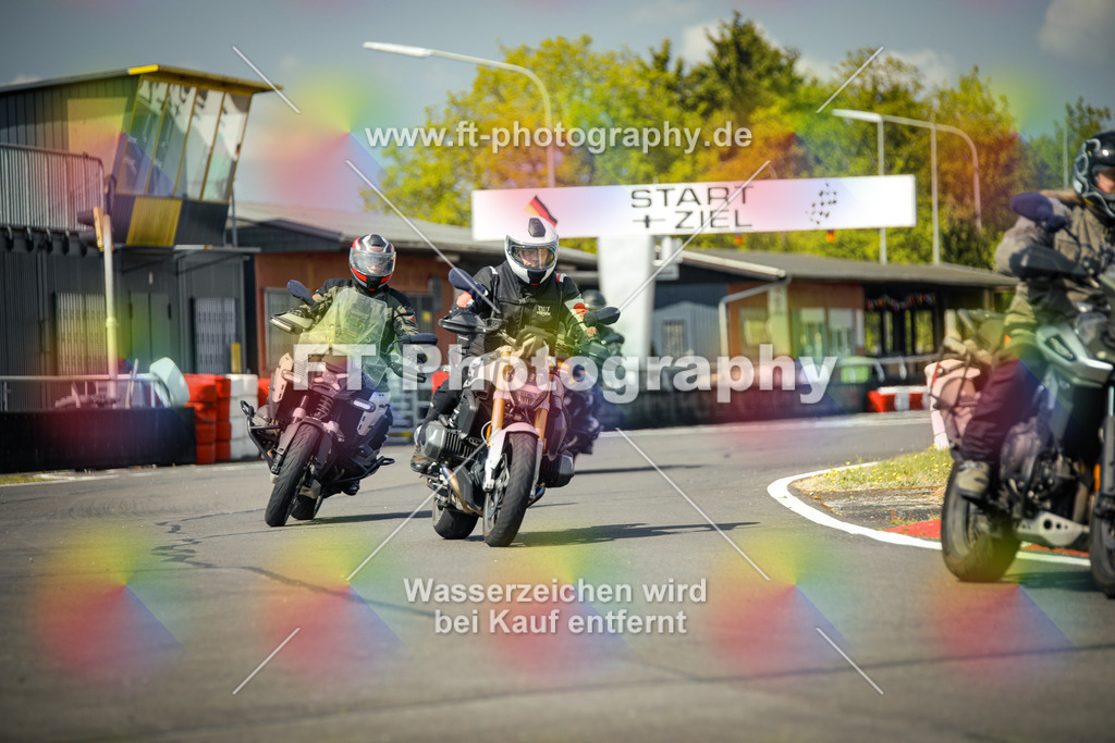 OBK_Mai_Justin_Uwe-10743 | Hier findet Ihr Bilder von Touristenfahrten auf der Nürburgring Nordschleife oder von anderen Veranstaltungen die ich besucht habe. Viel Spass beim Durch Schauen 