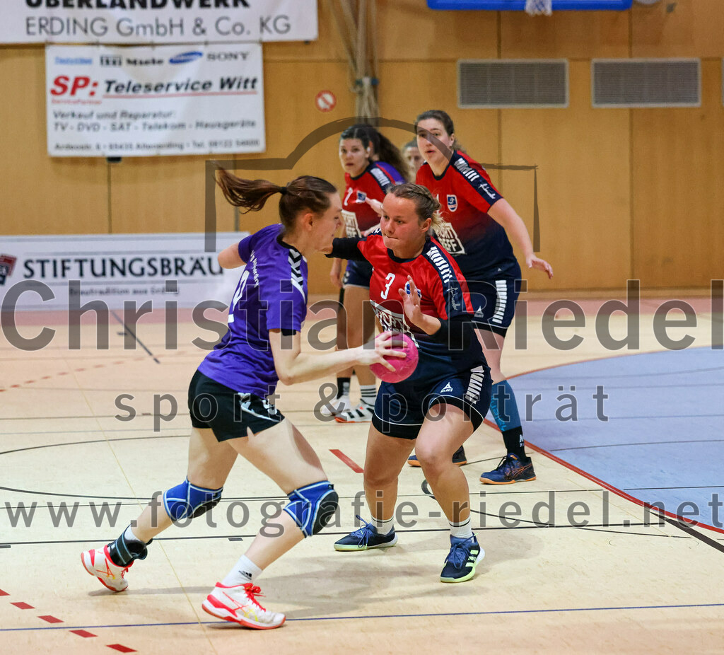 2022-11-19_067_SpVgg_Altenerding_gegen_HC_Donau-Paar | Erding, Deutschland, 19.11.2022:
Handball, Bezirksoberliga Frauen Altbayern 2022 / 2023, 5. Spieltag, SpVgg Altenerding gegen HC Donau/Paar, Endergebnis: 22:33

Pia Dietz (HC Donau/Paar, #3)

Foto: Christian Riedel / fotografie-riedel.net