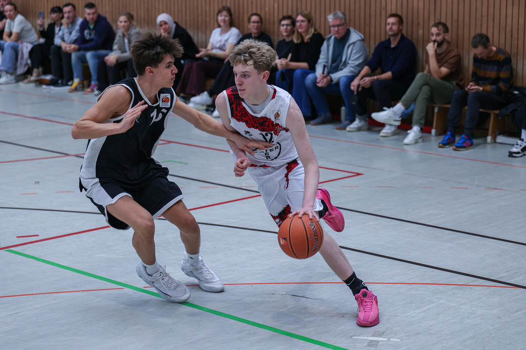 JBBL BAYER GIANTS vs Team BonnKöln RAG-92 | Fotos von Basketballspielen aus dem Raum NRW fotografiert von Gero Mueller-Laschet und Daniel Schaefer - Realisiert mit Pictrs.com
