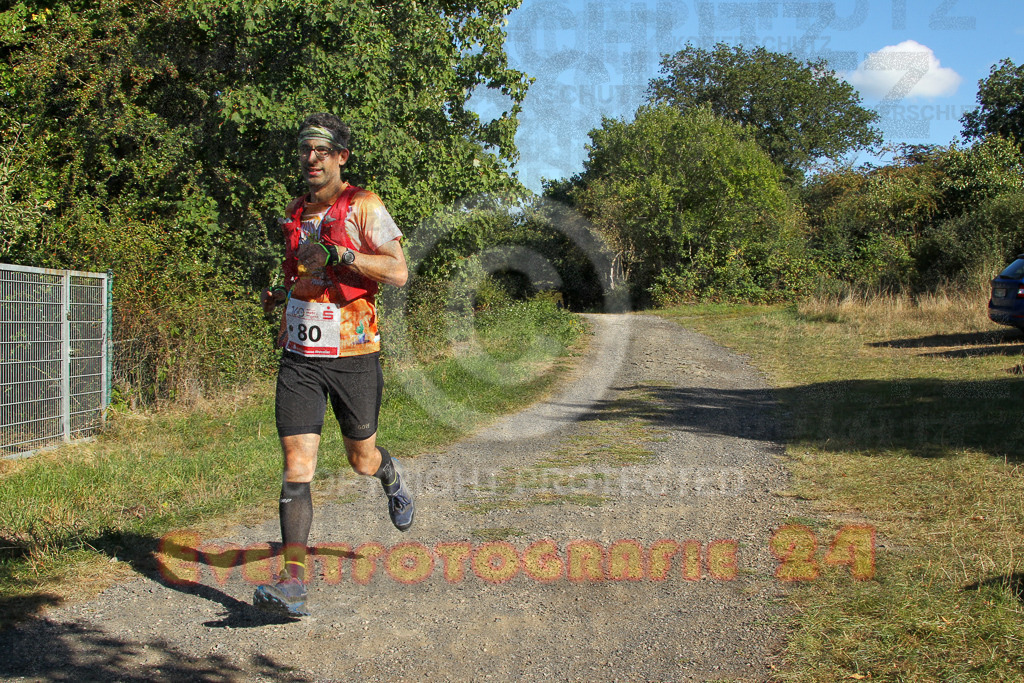 250830_1657_EV4_4724 | Sportfotografie im Rhein-Sieg Kreis, Köln, Bonn, NRW, Rheinland Pfalz, Hessen, etc. Unser Tätigkeitsfeld umfasst den Laufsport vom Volkslauf über den Marathon, Duathlon, Triathon bis zum Ultralauf wie Kölnpfad Ultra oder Schindertrail.