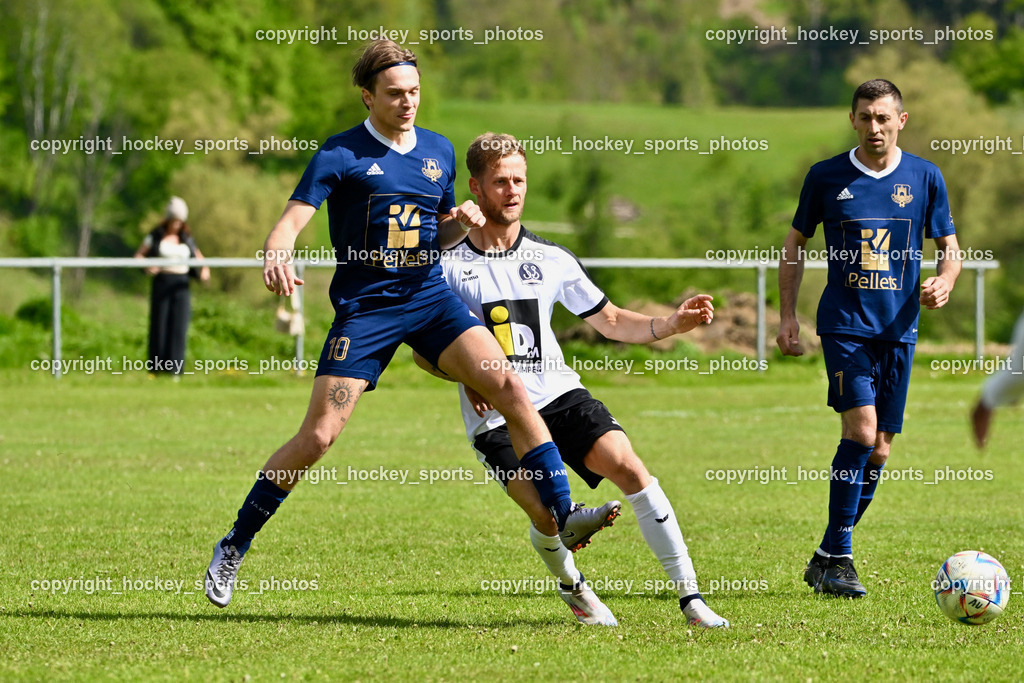 ATUS Velden vs. SV Spittal | #10 Lukas Lausegger ATUS Velden, #44 Miha Kostanjsek SV Spittal, #7 Anel Mujkic ATUS Velden, ATUS Velden vs. SV Spittal, ATUS Velden vs. SV Spittal am 27.04.2024 in St. Egyden (Sportplatz St. Egyden), Austria, (Photo by Bernd Stefan)