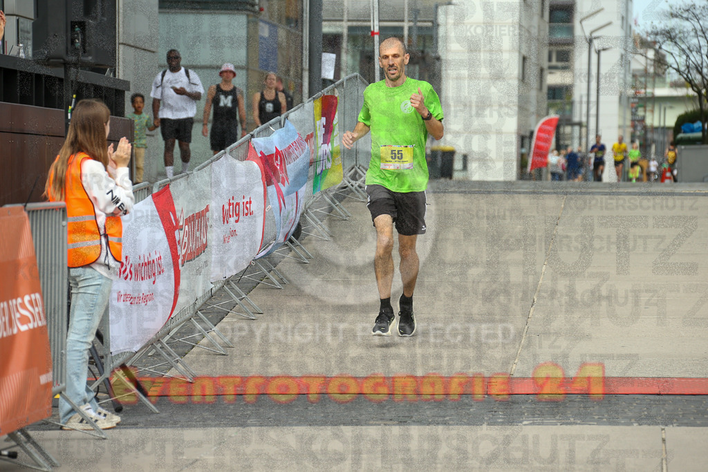 250920_1320_EX1_4072 | Sportfotografie im Rhein-Sieg Kreis, Köln, Bonn, NRW, Rheinland Pfalz, Hessen, etc. Unser Tätigkeitsfeld umfasst den Laufsport vom Volkslauf über den Marathon, Duathlon, Triathon bis zum Ultralauf wie Kölnpfad Ultra oder Schindertrail.