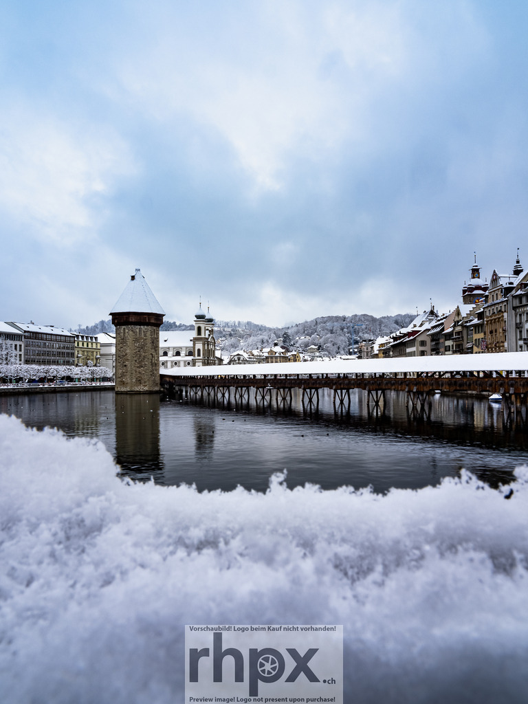 Winter Impressionen Januar 2026 | Stimmungsvolle Fotokunst aus Luzern. Erlebe den Pilatus, den See und die Stadt Luzern in exklusiven Aufnahmen in der Fotogalerie & Shop. - Realisiert mit Pictrs.com
