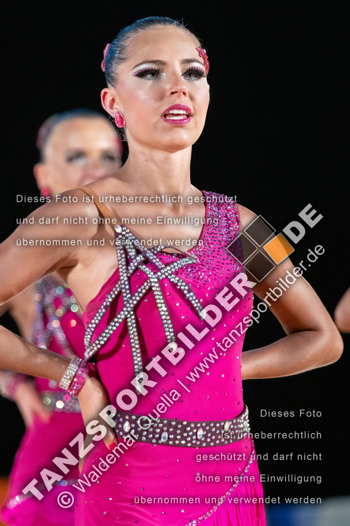 20250504-01197 | Hier finden Sie Tanz Bilder vom Latein und Standard Formationen tanzen. Sportbilder vom Tanzsport. Schöne Fotos und von Weltmeisterschaft, Europameisterschaft, Bundesliga, Regionalliga, Oberliga und Landesliga sowie von GOC Stuttgart, DanceComp, WM Bremen