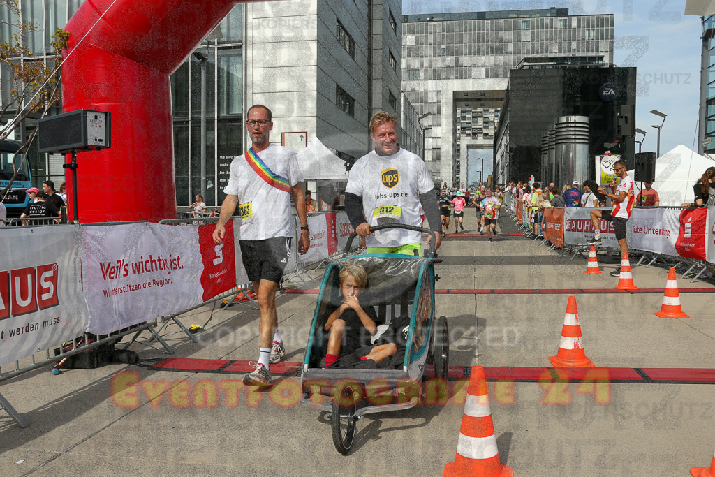 250920_1333_EX1_5457 | Sportfotografie im Rhein-Sieg Kreis, Köln, Bonn, NRW, Rheinland Pfalz, Hessen, etc. Unser Tätigkeitsfeld umfasst den Laufsport vom Volkslauf über den Marathon, Duathlon, Triathon bis zum Ultralauf wie Kölnpfad Ultra oder Schindertrail.