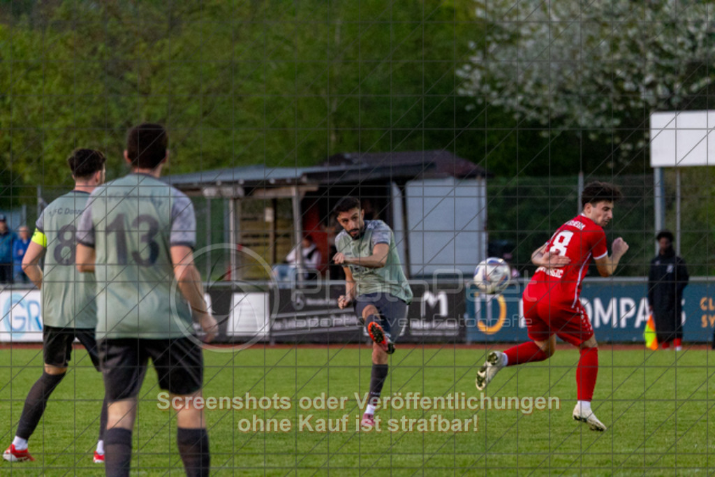 20260416_201755_0260 | #,1.FC Donzdorf (türkis) vs. TSV Weilheim (rot), Fußball, Bezirkspokal - Bezirk Neckar/Fils, Viertelfinale, Saison 2025/2026, Rasenplatz Lautertal Stadion, Süßener Straße 16, 73072 Donzdorf, 16.04.2026 - 19:30 Uhr,Foto: PhotoPeet / Sport- &amp; Eventfotografie / Peter Harich