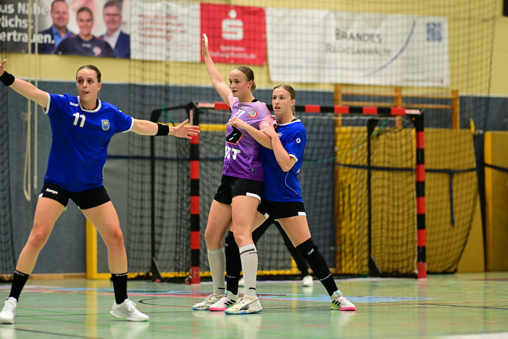 Handball I Frauen I Saison 2025-2026 I Testspiel I HL Buchholz 08-Rosengarten - Buxtehuder SV | Der Sportfotograf. - Realisiert mit Pictrs.com