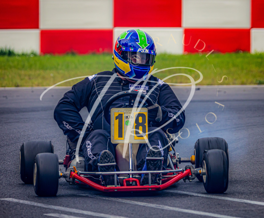 24058AC0-1150-4622-9413-79CE5D1B348F | traudl_s_fotos