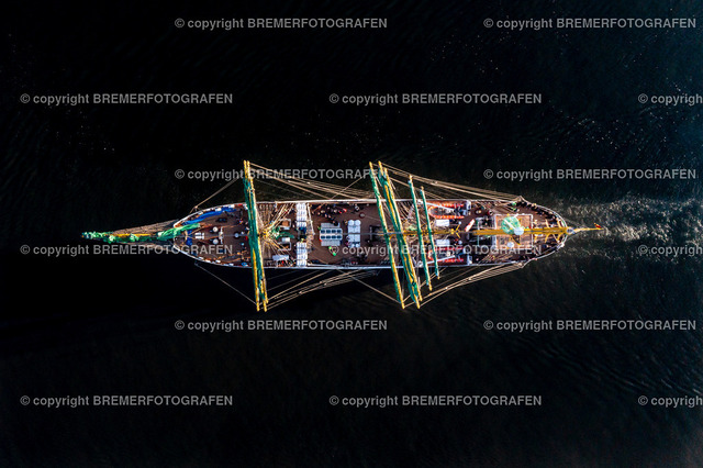 DJI_0195 | 30.09.2022 Drohnenaufnahmen Dt. Schifffahrtstag 2022 Bremen Wendebecken / Weser