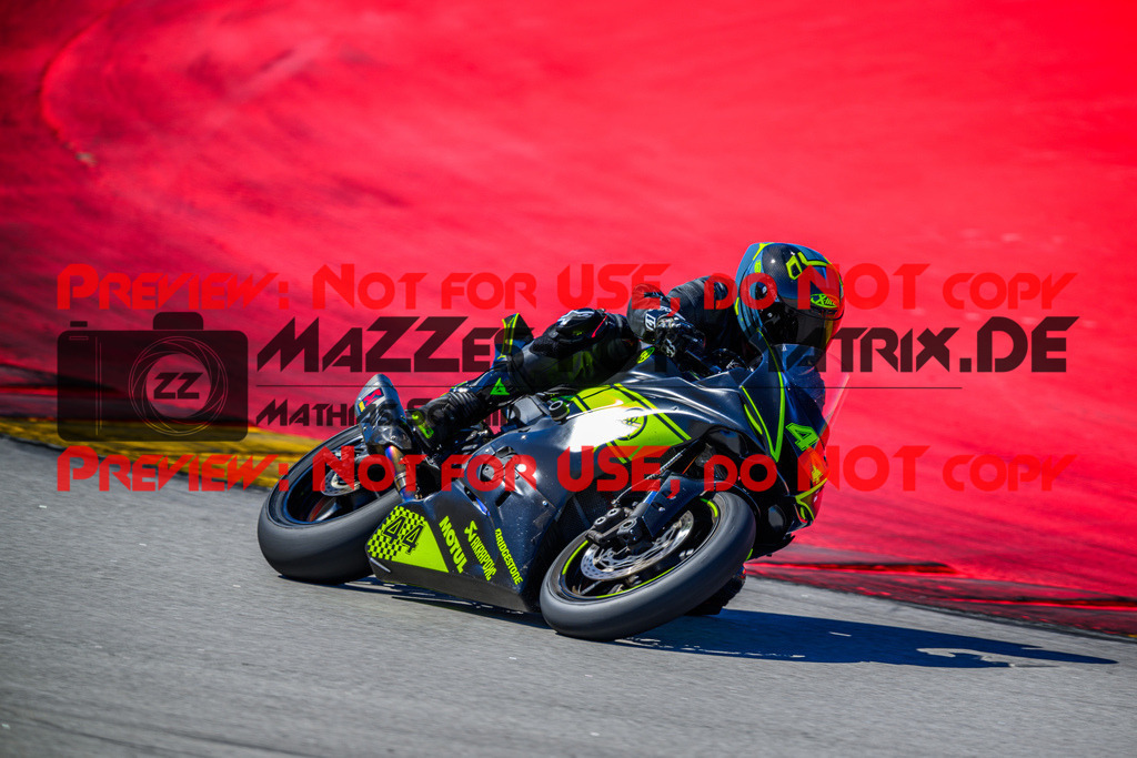 MaZZes_Fotomatrix_20260415_6007705_9706 | R2