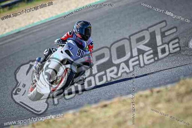 pubi8082 | Professionelle Fotos von Sportveranstaltungen, aber auch Hochzeiten und anderen Events. - Realisiert mit Pictrs.com